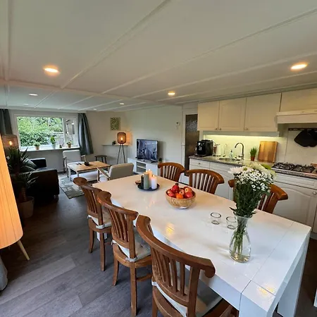 Apartment Veluwe House - On Child Friendly Park With Swimming Pool And Restaurant Voorthuizen