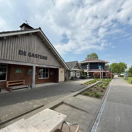 Veluwe House - On Child Friendly Park With Swimming Pool And Restaurant * Voorthuizen