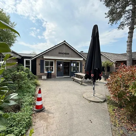 Veluwe House - On Child Friendly Park With Swimming Pool And Restaurant *